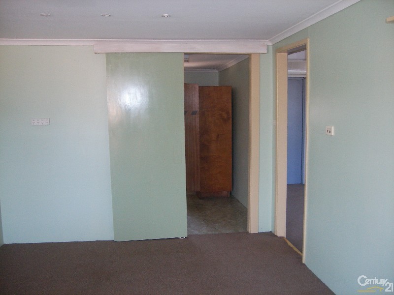 1065 Rubyvale Road, Sapphire QLD 4702