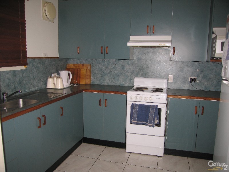 11 Columba Street, Blackwater QLD 4717