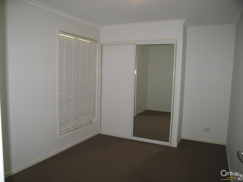 15 Egan Street, Emerald QLD 4720