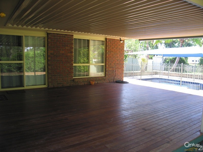 15 Egan Street, Emerald QLD 4720