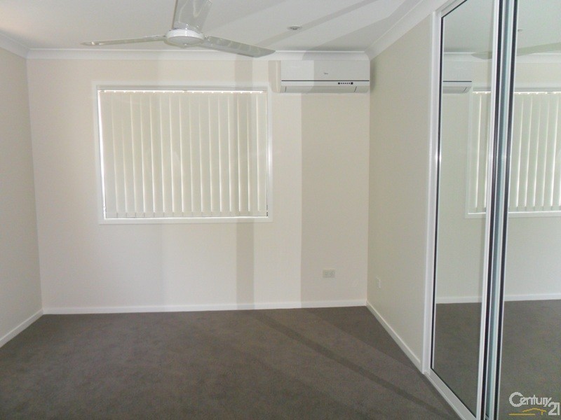 2/16 Bauman Way, Blackwater QLD 4717