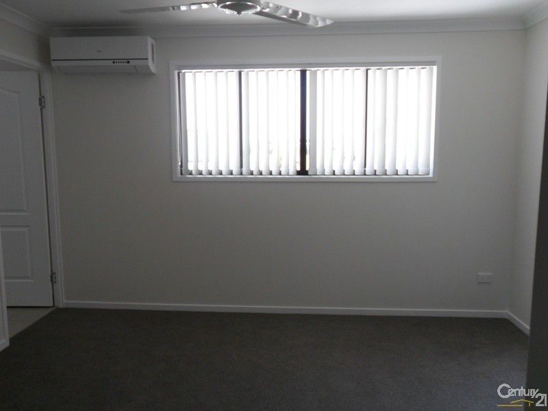 2/16 Bauman Way, Blackwater QLD 4717