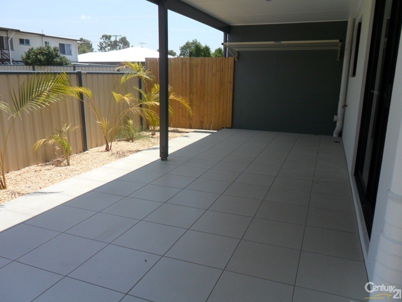 2/16 Bauman Way, Blackwater QLD 4717