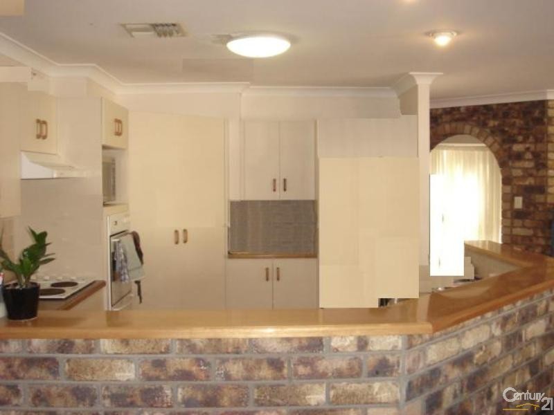 79 Crinum Cres, Emerald QLD 4720