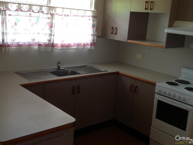 64 Littlefield Street, Blackwater QLD 4717