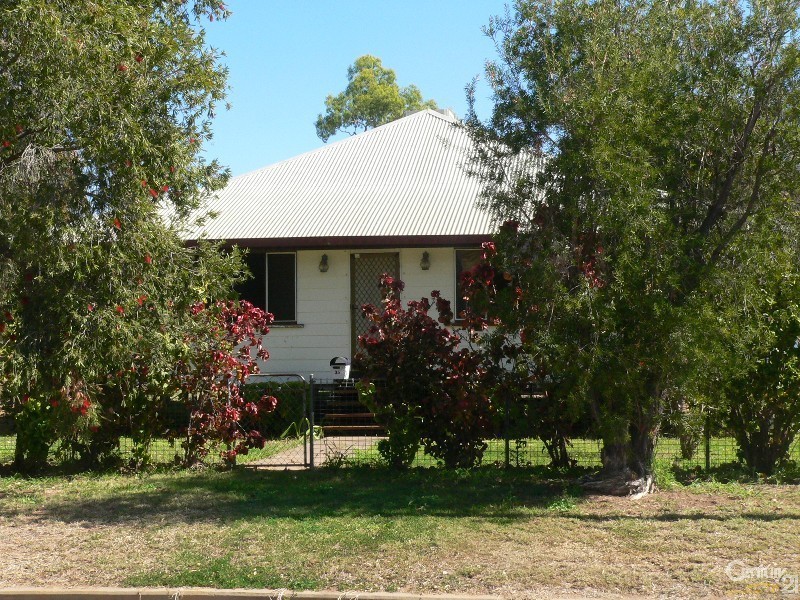 35 Retro, Emerald QLD 4720