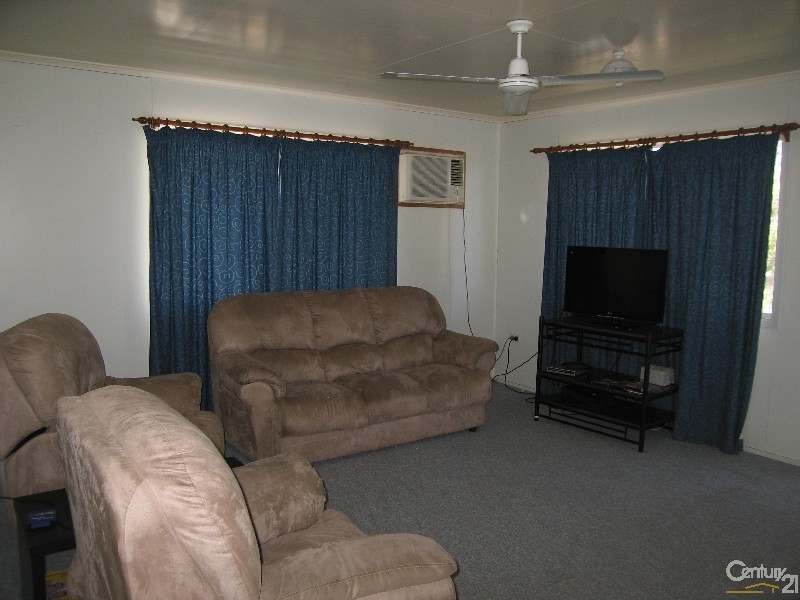 12 Acacia Street, Blackwater QLD 4717