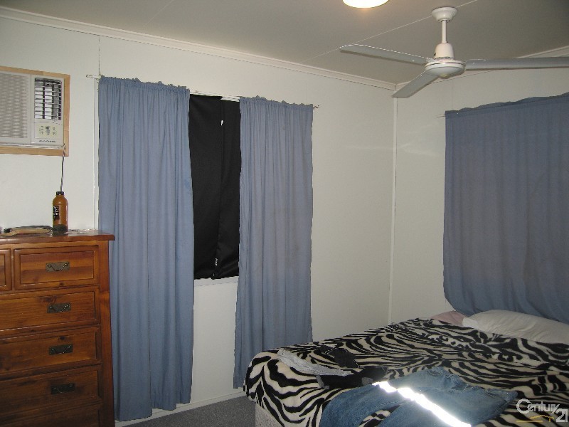 12 Acacia Street, Blackwater QLD 4717