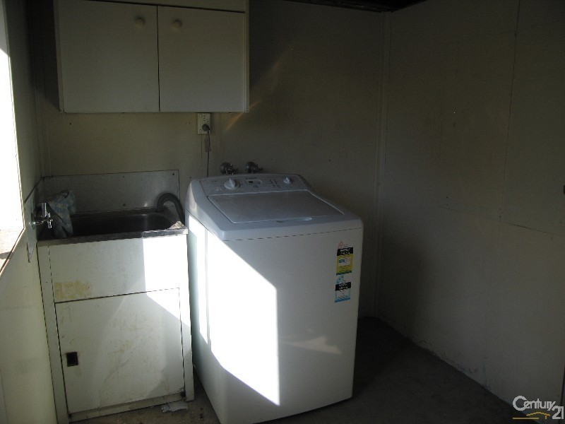 12 Acacia Street, Blackwater QLD 4717