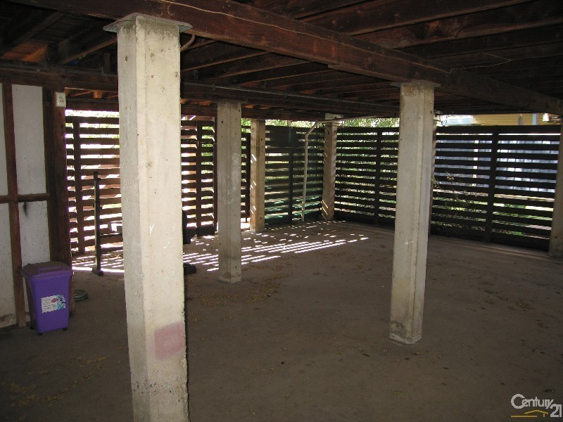 12 Acacia Street, Blackwater QLD 4717