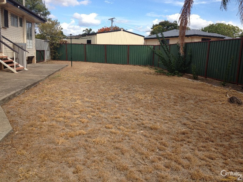 27 Littlefield Street, Blackwater QLD 4717