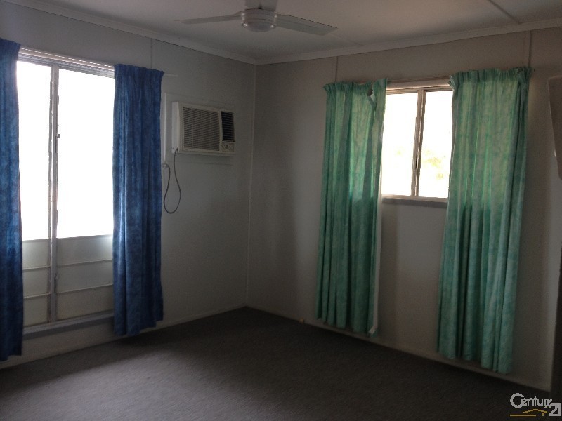 27 Littlefield Street, Blackwater QLD 4717