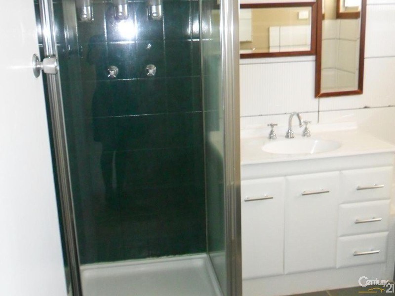 37 Bendee Crescent, Blackwater QLD 4717