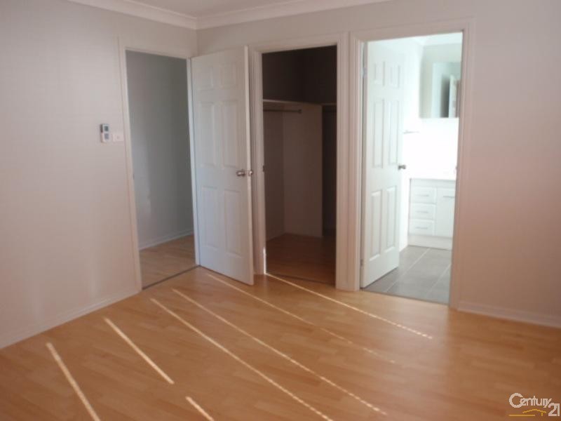 16 Summer Red Court, Blackwater QLD 4717