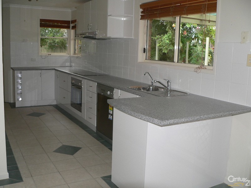 106 Gray Street, Emerald QLD 4720