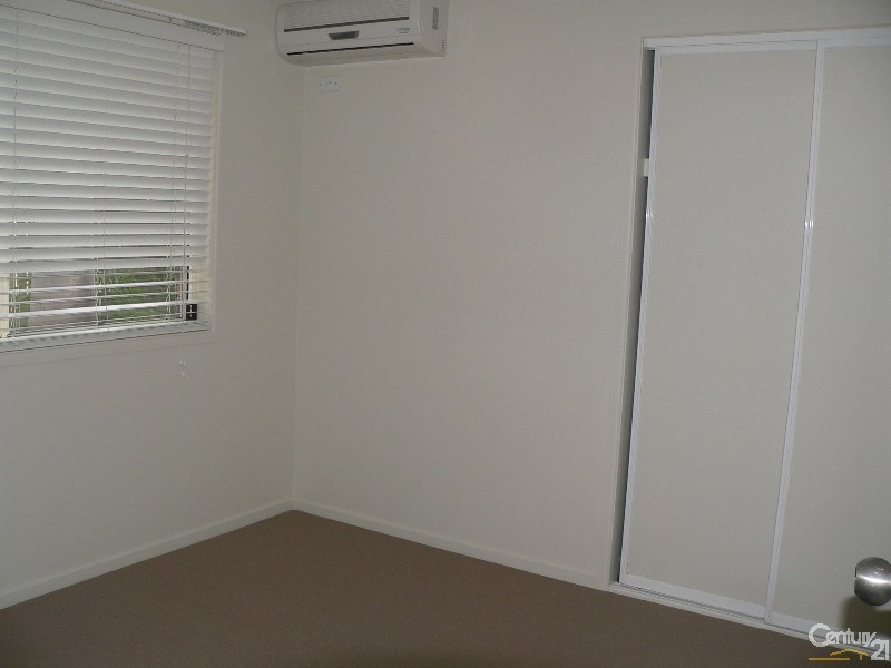 106 Gray Street, Emerald QLD 4720