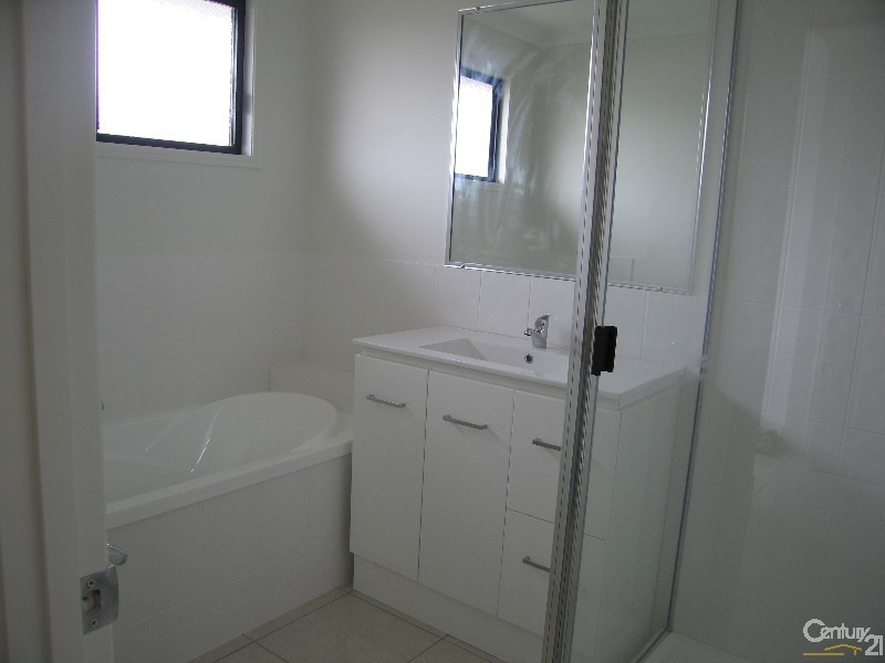 37 Bauman Way, Blackwater QLD 4717