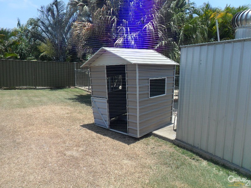 32 Wattle Street, Blackwater QLD 4717