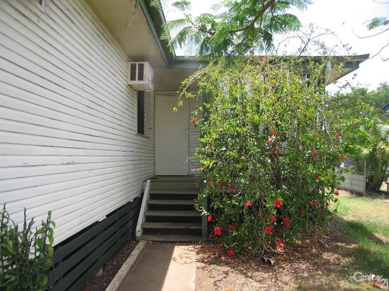 15  Ironbark Street, Blackwater QLD 4717