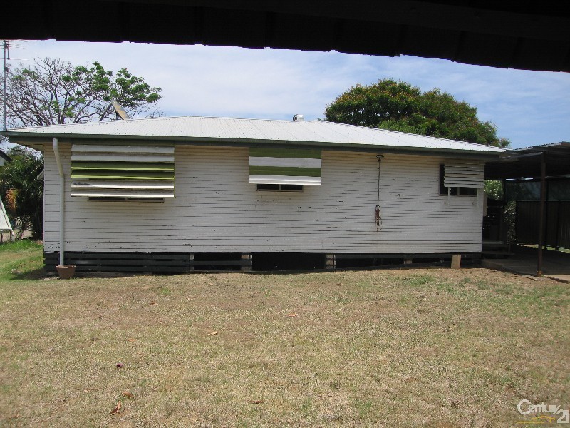 15  Ironbark Street, Blackwater QLD 4717