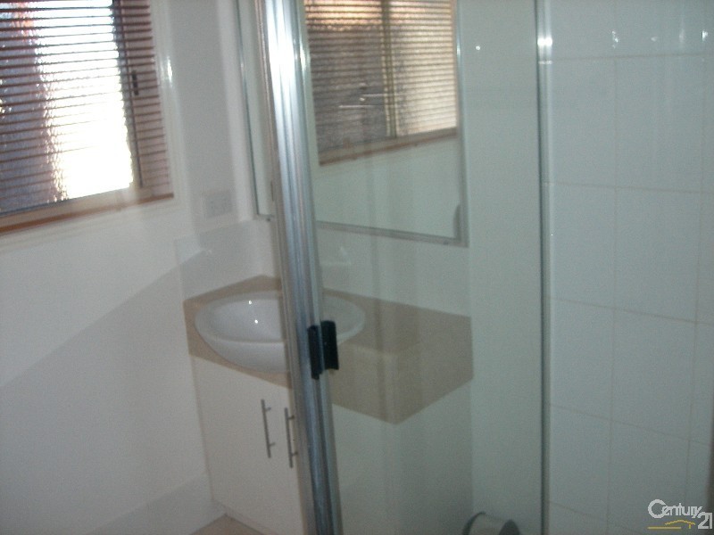 18 Mayfair Drive, Emerald QLD 4720