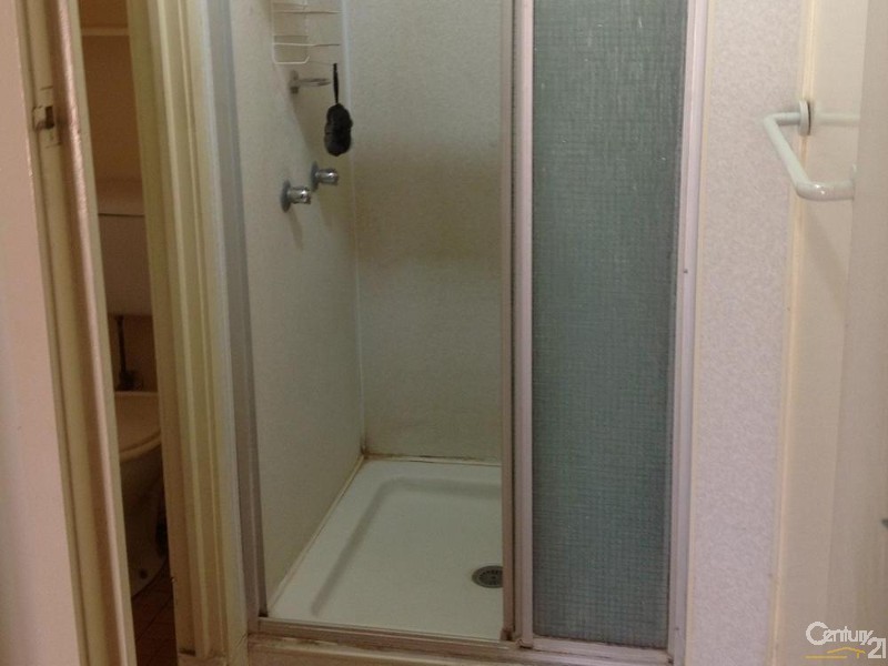 2/63 Littlefield Street, Blackwater QLD 4717