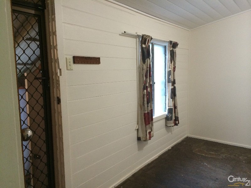 28 Church Lane, Emerald QLD 4720