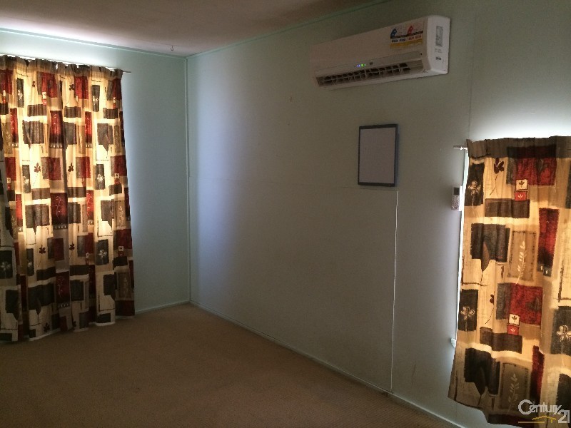 28 Church Lane, Emerald QLD 4720