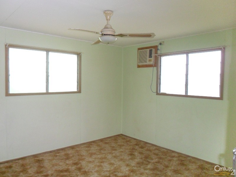 2/65 Littlefield Street, Blackwater QLD 4717