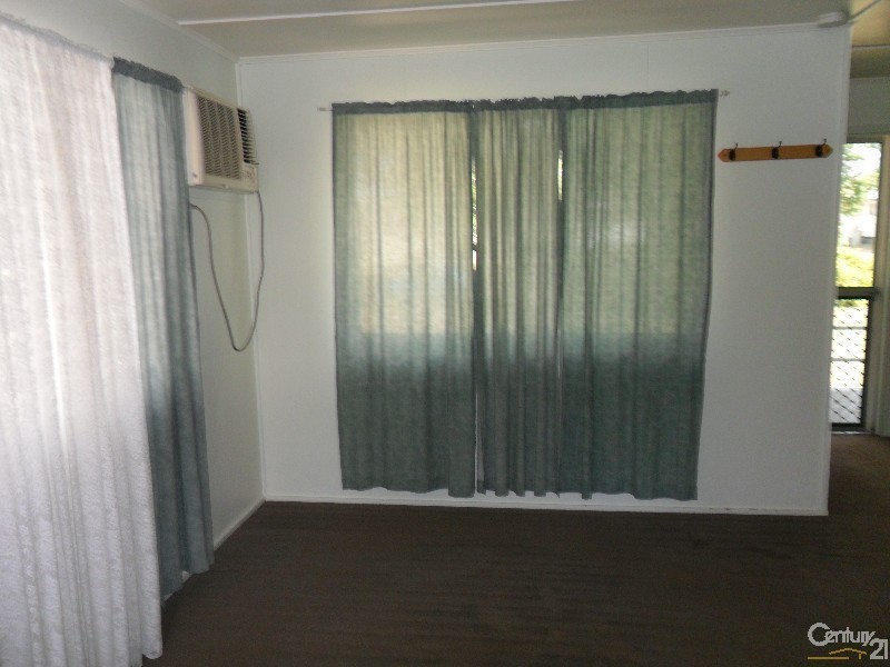 36 Wattle Street, Blackwater QLD 4717