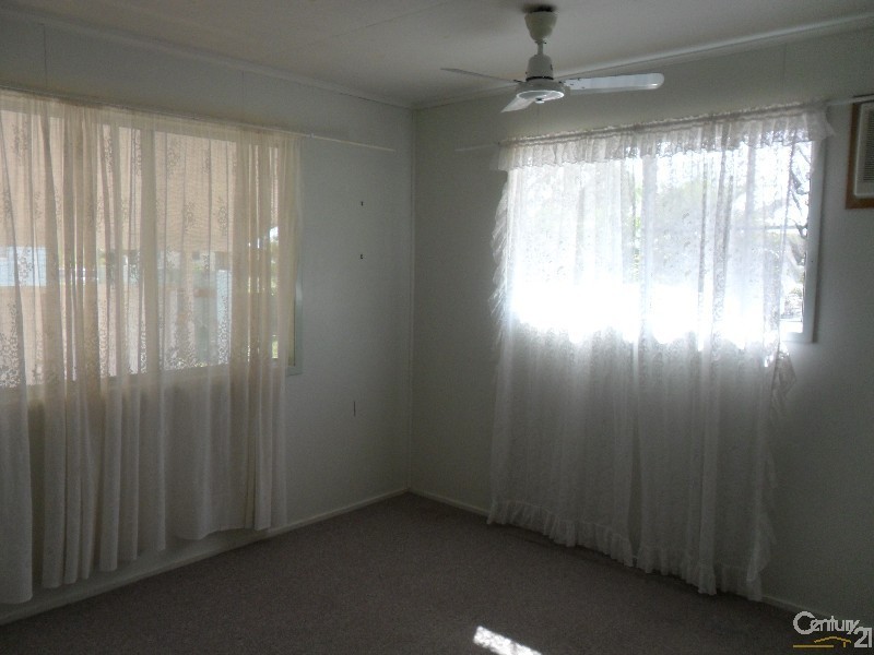 36 Wattle Street, Blackwater QLD 4717