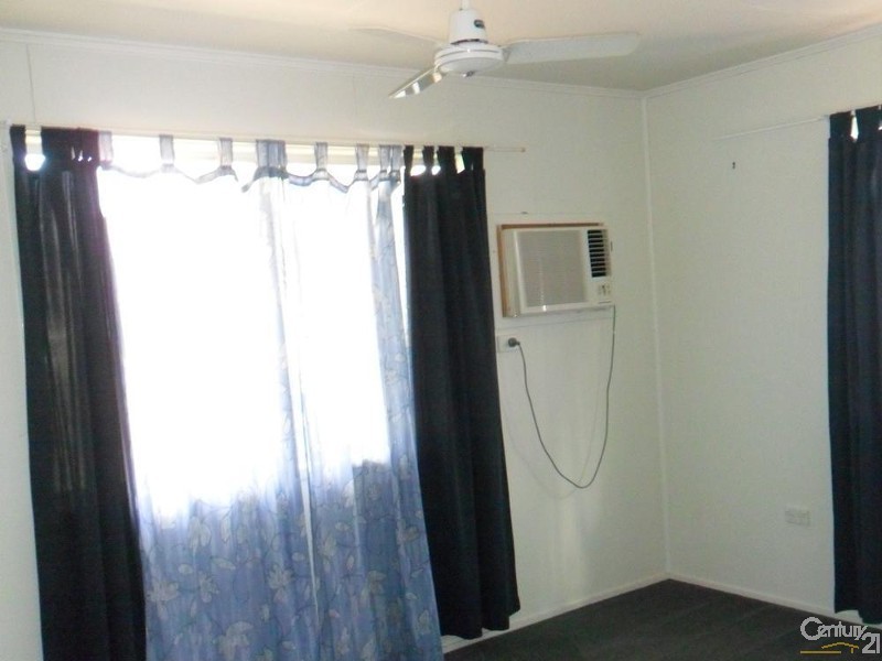 36 Wattle Street, Blackwater QLD 4717