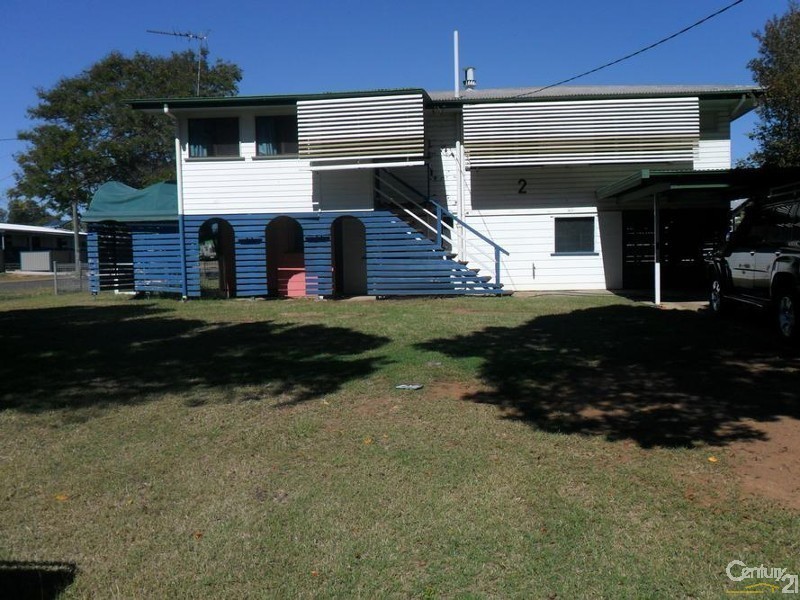 2 Talbot Street, Blackwater QLD 4717