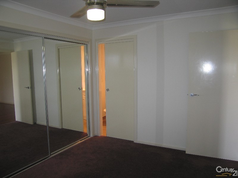 2B Paperbark Place, Emerald QLD 4720