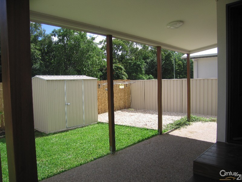 2B Paperbark Place, Emerald QLD 4720