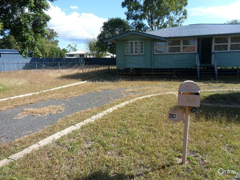 20-22 Sandalwood Street, Blackwater QLD 4717