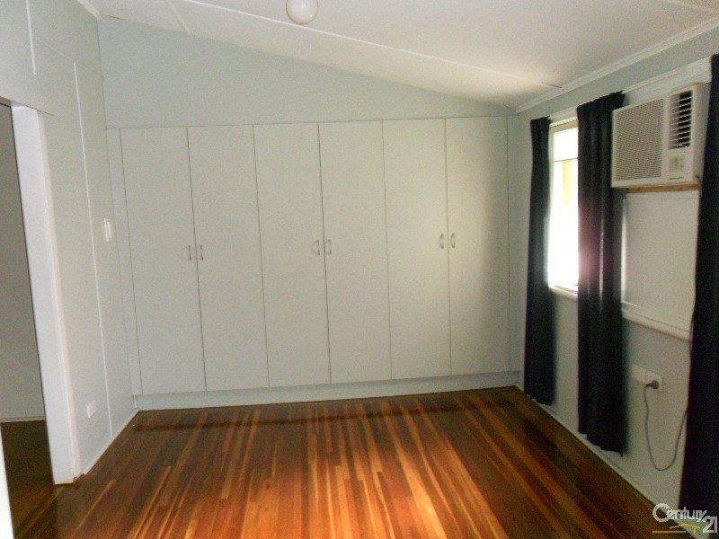 20-22 Sandalwood Street, Blackwater QLD 4717