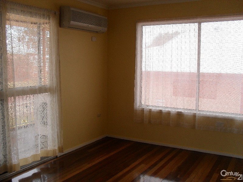 1 Blackbutt Street, Blackwater QLD 4717