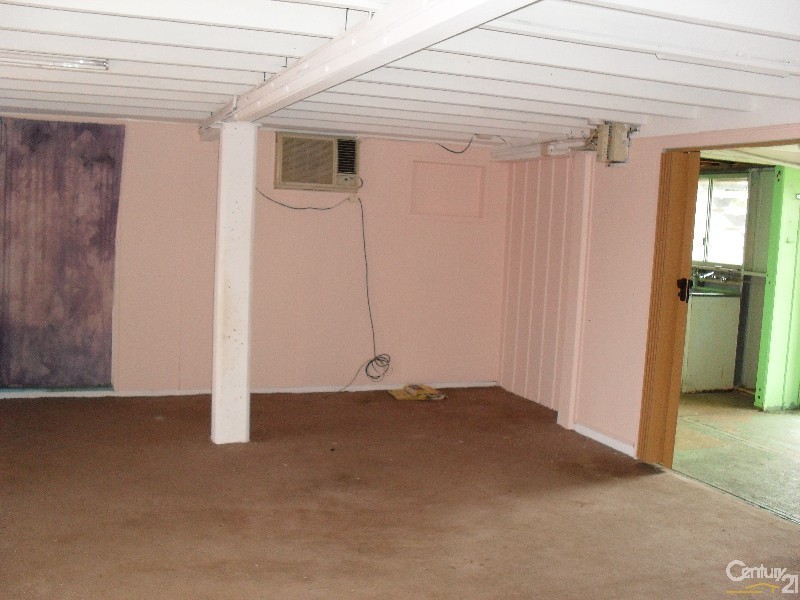 1 Blackbutt Street, Blackwater QLD 4717