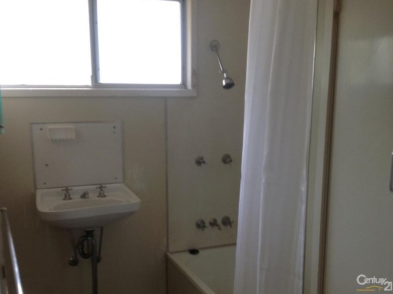 23 Boronia Street, Blackwater QLD 4717