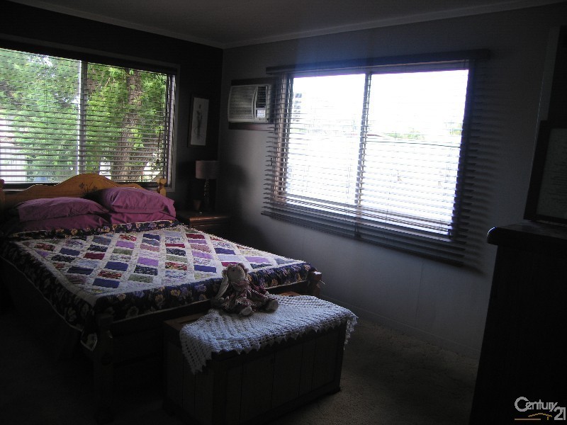 3 Oak Street, Blackwater QLD 4717