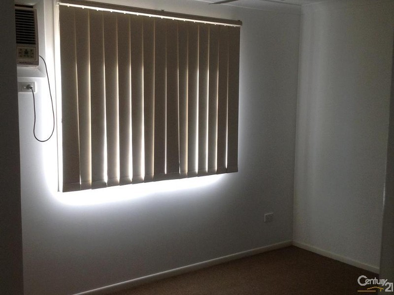 16 Talbot Street, Blackwater QLD 4717