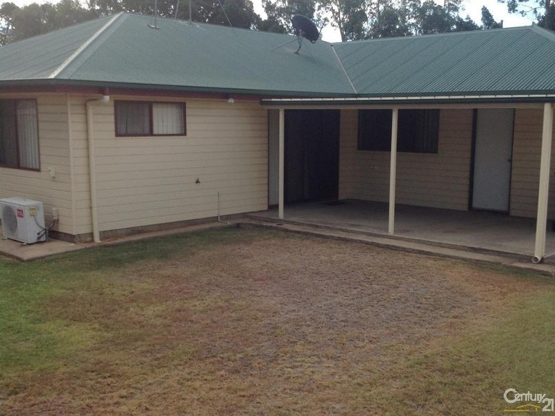 16 Talbot Street, Blackwater QLD 4717