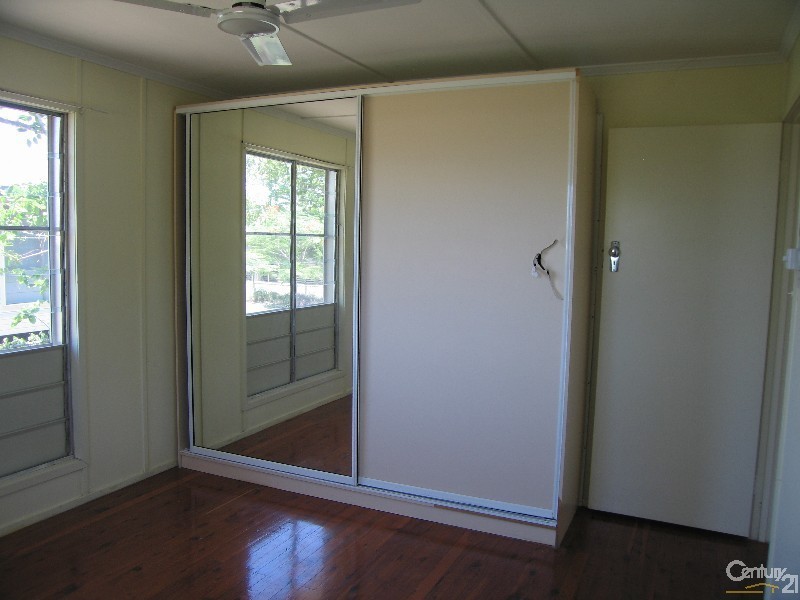 22 Long Street, Blackwater QLD 4717