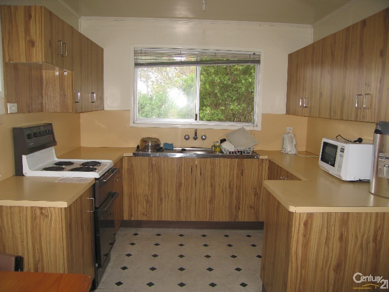 34  Bendee Crescent, Blackwater QLD 4717