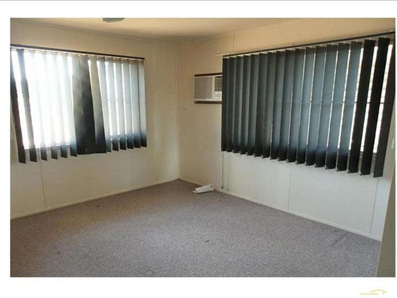 2 Mangrove Street, Blackwater QLD 4717