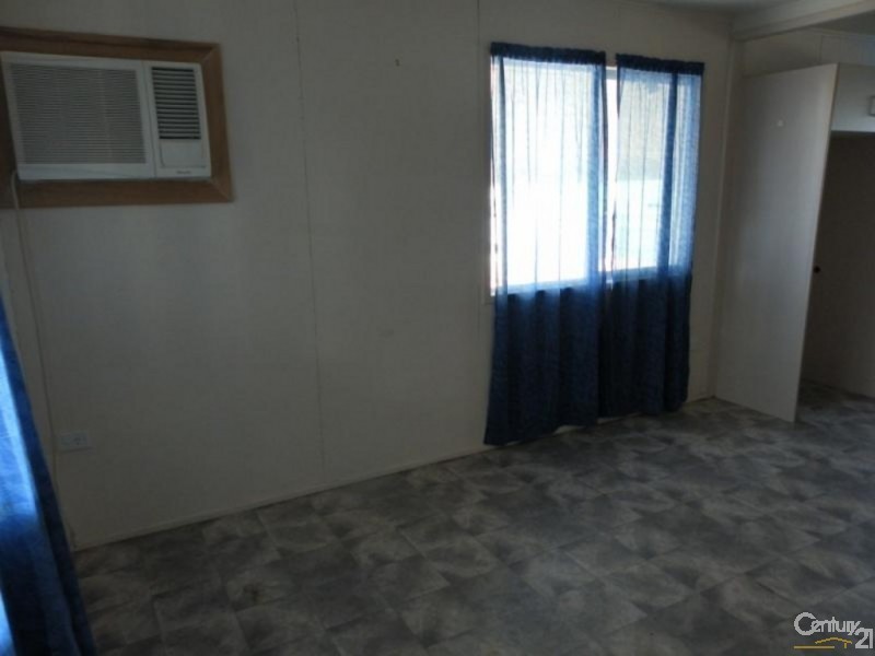 2 Mangrove Street, Blackwater QLD 4717