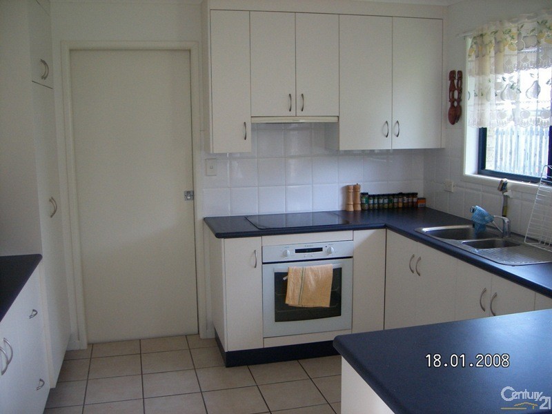 6 Coombs Court, Emerald QLD 4720