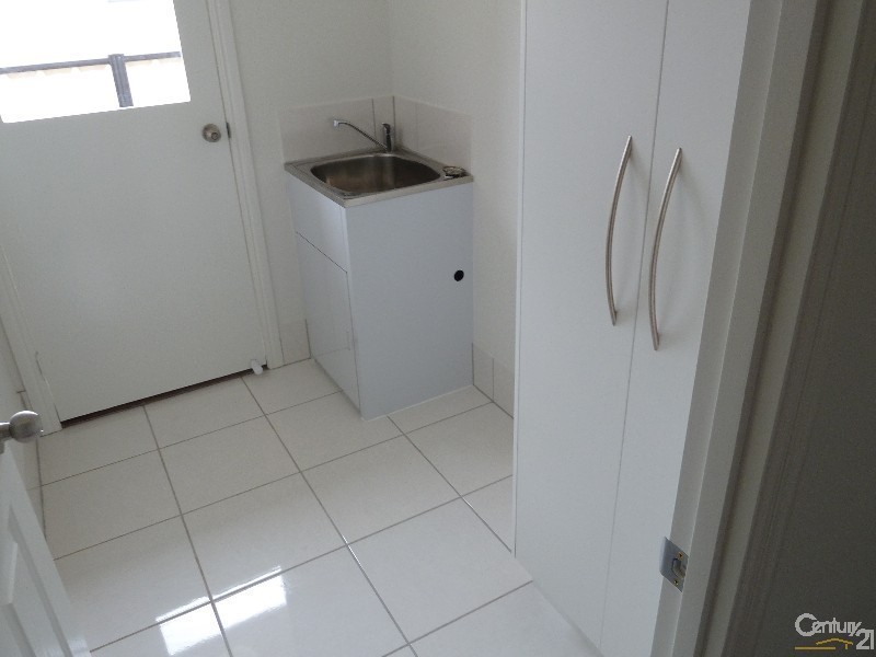 1/16 Pandanus Street, Blackwater QLD 4717