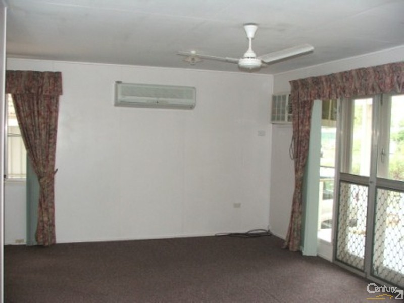 50 Littlefield Street, Blackwater QLD 4717